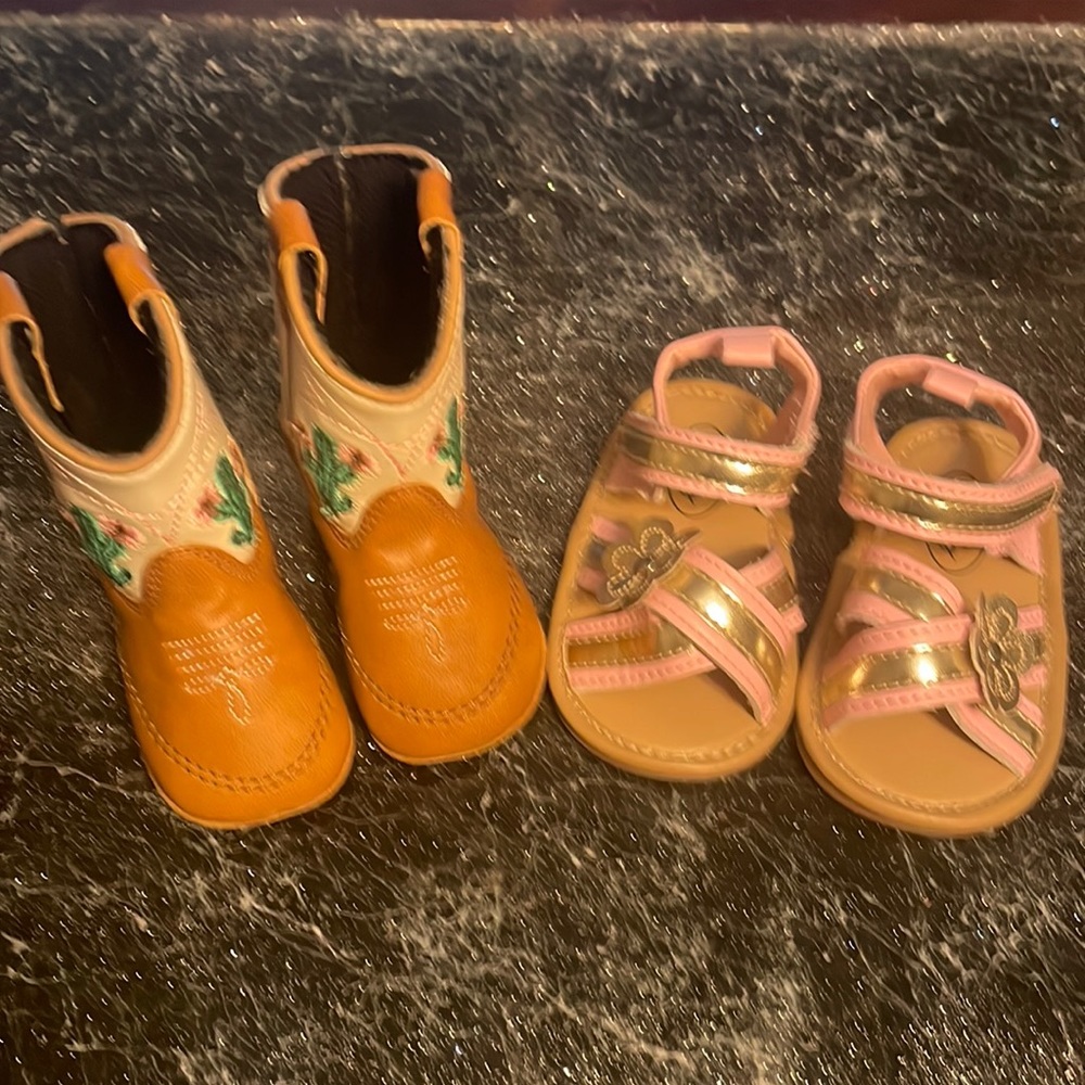 Used infant baby size 1 boot and sandal bundle